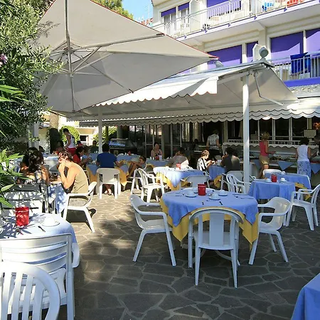 Hotel Majestic 4*